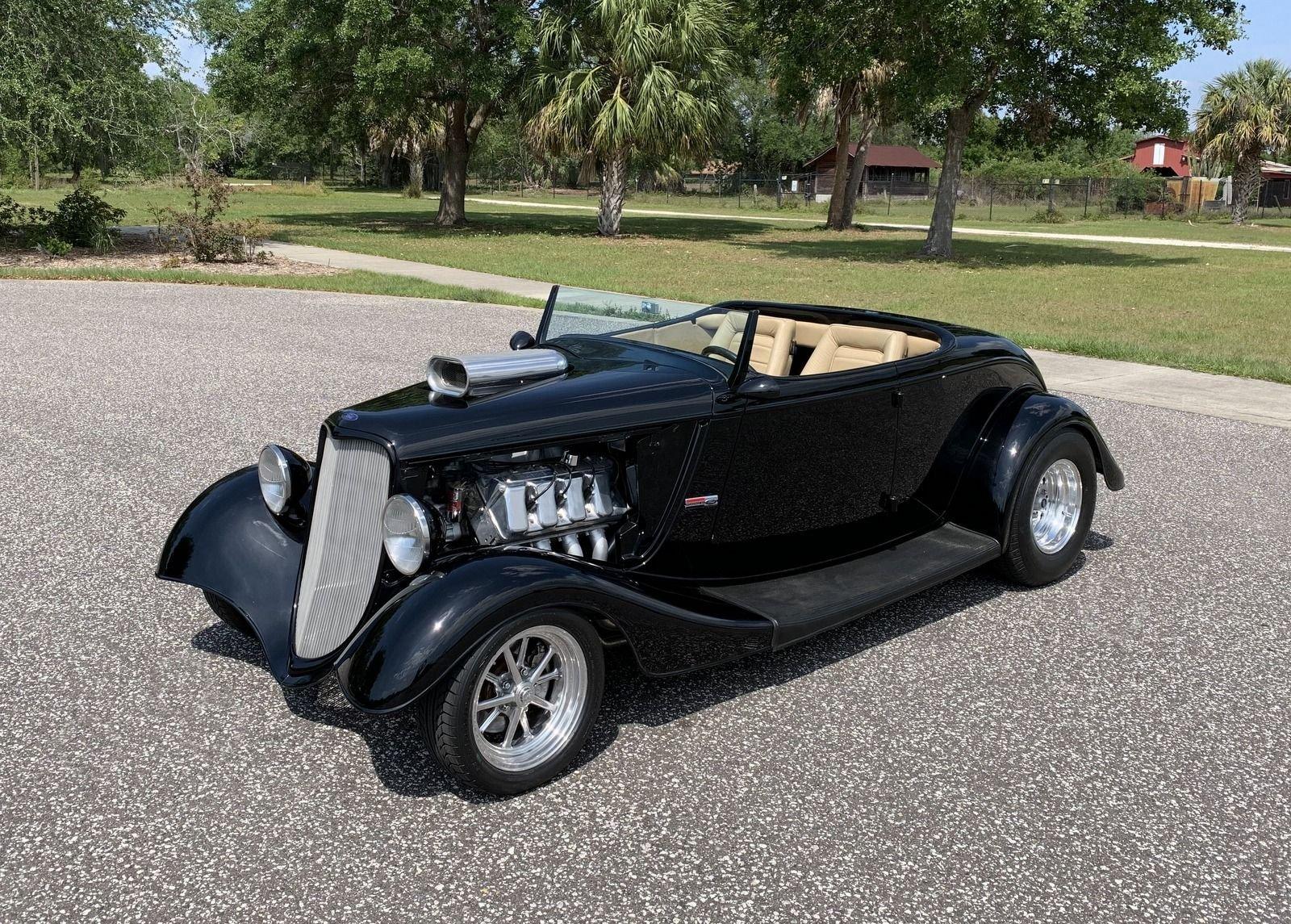 1933 Ford Roadster